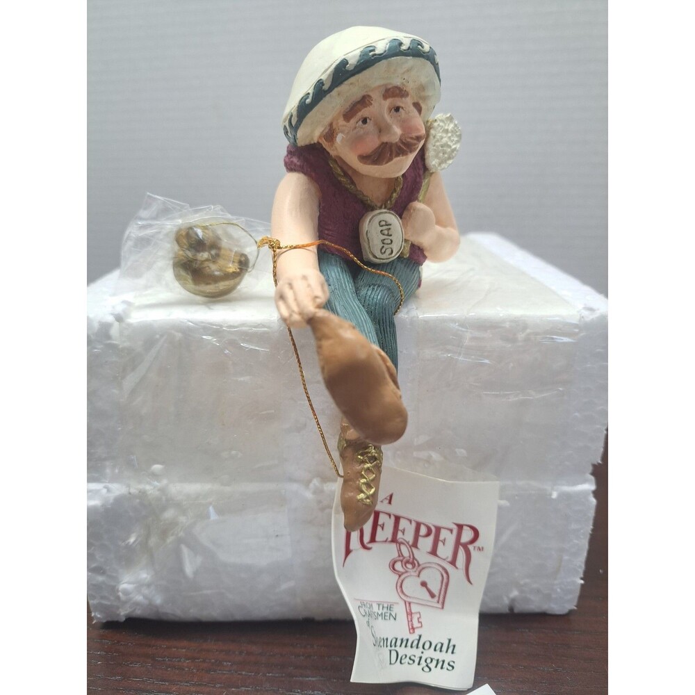 Shenandoah Designs Keeper Of The Bathroom 1998 Figurine
